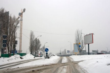 Вулиця_Серафимовича_(Київ)_02