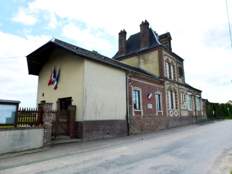 Épégard_(Eure,_Fr)_mairie-école