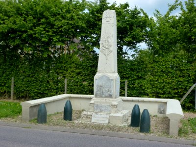 Épégard_(Eure,_Fr)_monument_aux_morts