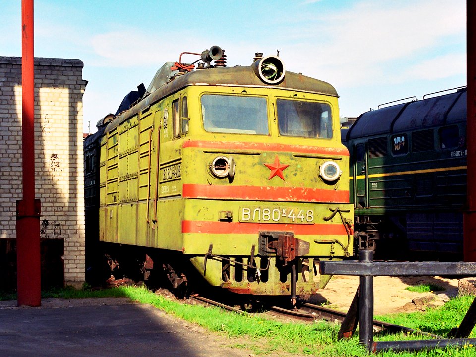 ВЛ80К-448,_Russia,_Lipetsk_region,_Yelets-Northern_depot_(Trainpix_162892)