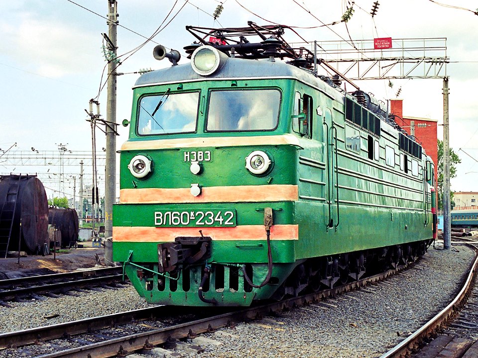 ВЛ60К-2342,_Россия,_Волгоградская_область,_депо_Волгоград-Пассажирское_(Trainpix_159672)