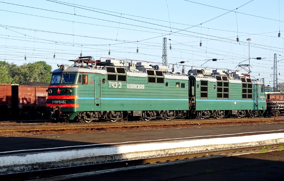 ВЛ80Р-1545,_Россия,_Иркутская_область,_станция_Зима_(Trainpix_138826)