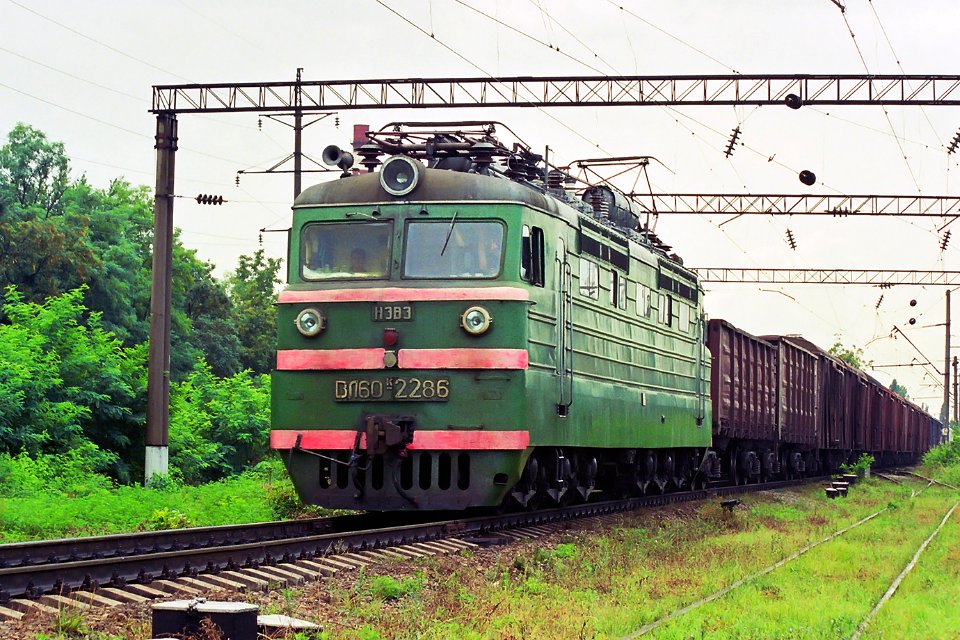 ВЛ60К-2286,_Russia,_Krasnodar_krai,_Krasnodar-II_station_(Trainpix_149709)
