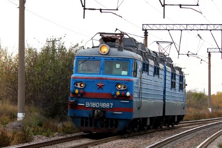 ВЛ80С-1887,_Казахстан,_Карагандинская_область,_перегон_Майкудук_-_Жана_Караганды_(Trainpix_144253)