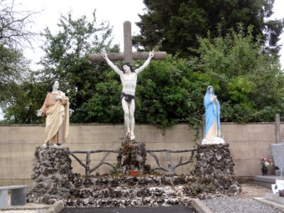 Étaves-et-Bocquiaux_(Aisne)_calvaire_du_cimetière