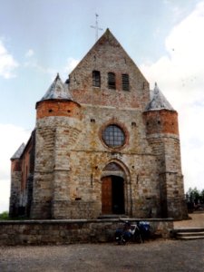 Église_Saint-Rémy_de_Marly-Gomont_en_1991