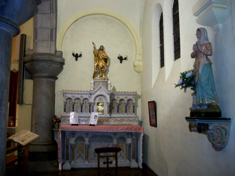 Église_Saint-Roch_de_Loures-Barousse_05