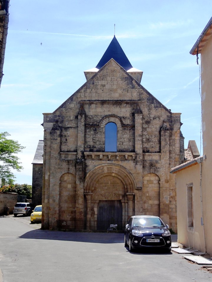 Église_Saint-Savinien_de_Melle,_1