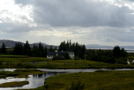Þingvallakirkja_from_Almannagjá