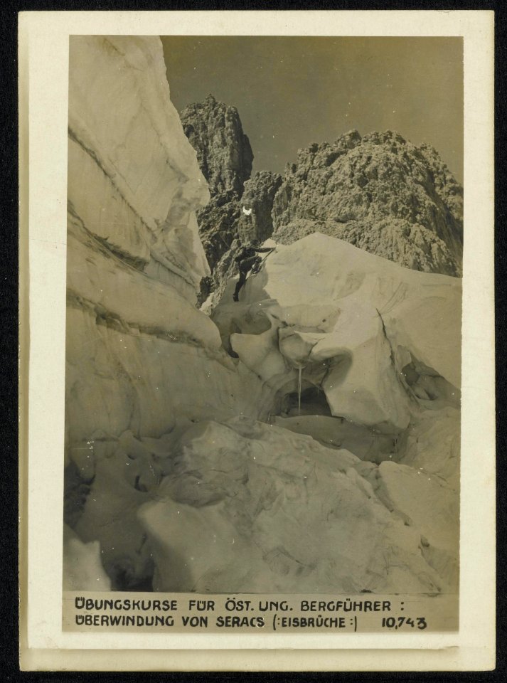 Übungskurse_für_Öst.Ung._Bergführer_Überwindung_von_seracs_(Eisbrüche).,_Bestanddeelnr_158-1587