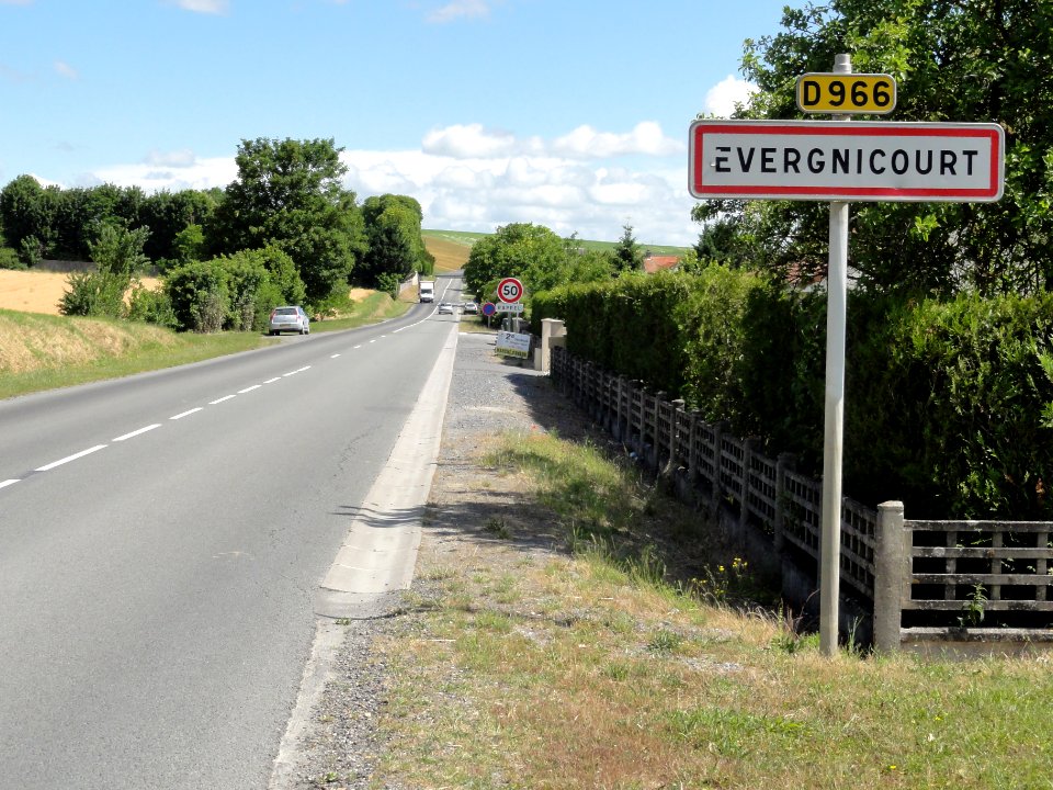 Évergnicourt_(Aisne)_city_limit_sign