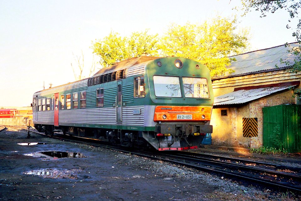 АЧ2-037,_Россия,_Волгоградская_область,_депо_Волгоград_(Trainpix_166466)