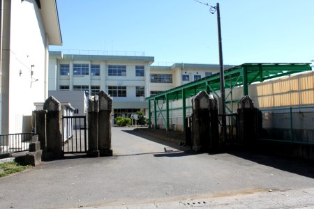 Ōta_Municipal_Serada_Elementary_School