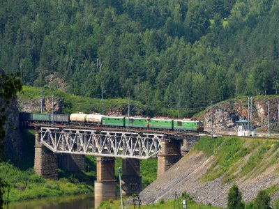 ВЛ10К-1258,_Россия,_Челябинская_область,_перегон_Яхино_-_Усть-Катав_(Trainpix_202498)