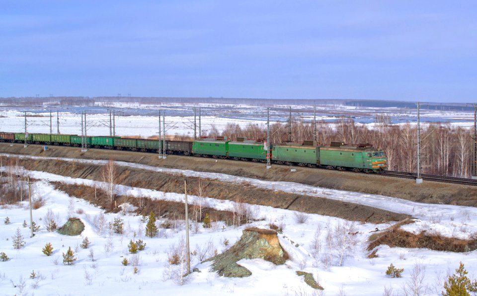ВЛ10У-292,_Russia,_Chelyabinsk_region,_Bishkil'_-_Poletaevo-I_stretch_(Trainpix_157423)