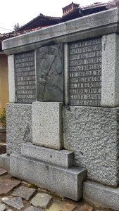 Барелеф_в_памет_на_обявяването_на_Априлското_въстание_2