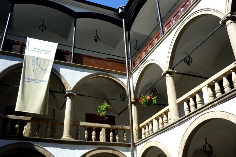 Żywiec,_dziedziniec_zamku_(Altschloss-Saybusch1)