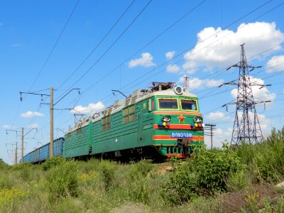 ВЛ80С-1981,_Казахстан,_Карагандинская_область,_перегон_Майкудук_-_Караганда_(Trainpix_199558)