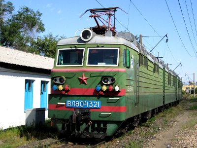 ВЛ80С-1321,_Казахстан,_Карагандинская_область,_депо_Караганда-Сортировочная_(Trainpix_110873)