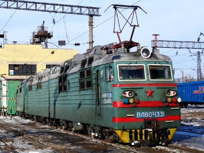 ВЛ80С-1331,_Kazakhstan,_Karaganda_region,_Karaganda_depot_(Trainpix_126945)