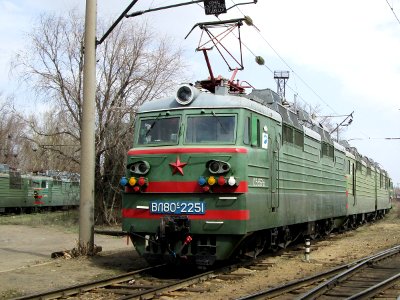 ВЛ80С-2251,_Казахстан,_Карагандинская_область,_депо_Караганда-Сортировочная_(Trainpix_98972)
