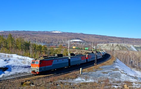 ВЛ10У-555,_Russia,_Chelyabinsk_region,_Khrebet_-_Urzhumka_stretch_(Trainpix_190541)