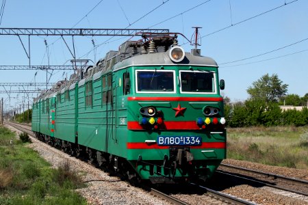 ВЛ80С-1334,_Казахстан,_Карагандинская_область,_перегон_Жана_Караганды_-_Майкудук_(Trainpix_197315)