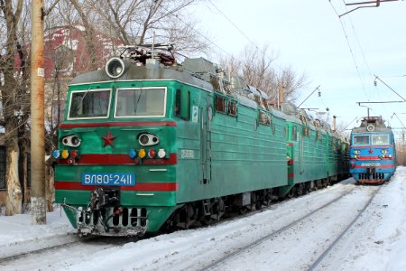 ВЛ80С-2411,_Казахстан,_Карагандинская_область,_депо_Караганда-Сортировочная_(Trainpix_152667)