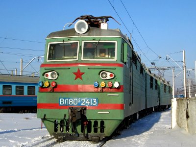 ВЛ80С-2413,_Kazakhstan,_Karaganda_region,_Karaganda_depot_(Trainpix_120310)