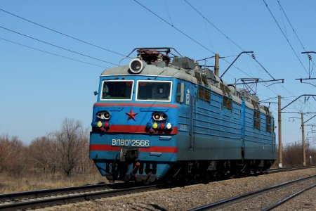 ВЛ80С-2566,_Казахстан,_Карагандинская_область,_перегон_Жана_Караганды_-_Майкудук_(Trainpix_192546)