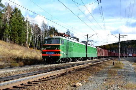 ВЛ10У-583,_Russia,_Chelyabinsk_region,_Floysovaya_-_Syrostan_stretch_(Trainpix_145243)