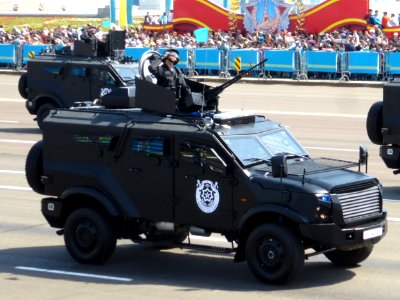 Бронеразведывательная_машина_SandCat