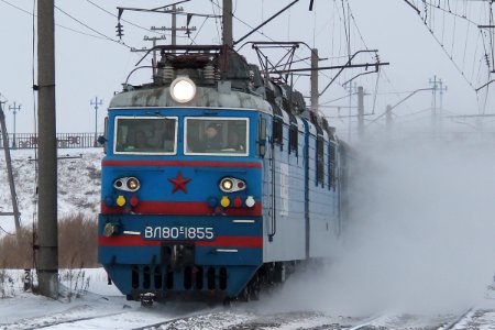 ВЛ80С-1855,_Казахстан,_Карагандинская_область,_перегон_Жана_Караганды_-_Майкудук_(Trainpix_185457)