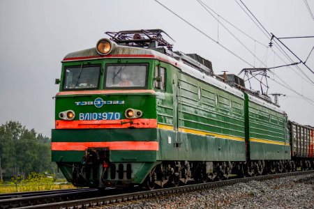 ВЛ10У-970,_Россия,_Кемеровская_область,_станция_Барзас_(Trainpix_170840)