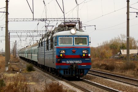 ВЛ80С-1850,_Казахстан,_Карагандинская_область,_перегон_Жана_Караганды_-_Майкудук_(Trainpix_176982)