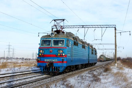 ВЛ80С-2403,_Казахстан,_Карагандинская_область,_перегон_Майкудук_-_Жана_Караганды_(Trainpix_150447)
