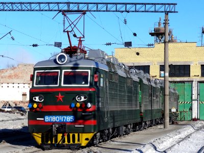 ВЛ80С-1785,_Kazakhstan,_Karaganda_region,_Karaganda_depot_(Trainpix_123531)