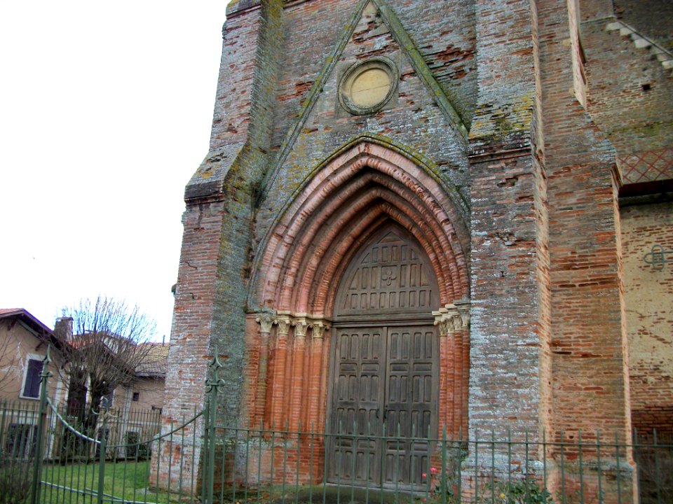 Église_Saint-Pierre-ès-Liens_du_Fousseret_02