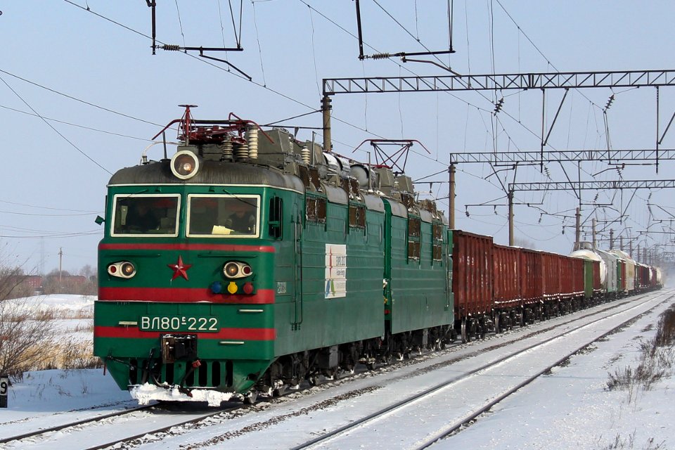 ВЛ80С-222,_Казахстан,_Карагандинская_область,_перегон_Жана_Караганды_-_Майкудук_(Trainpix_187509)