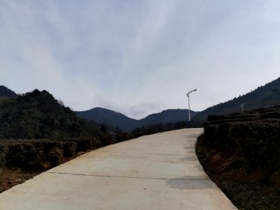 A_cement_road_on_Mount_Heng_(Hunan)