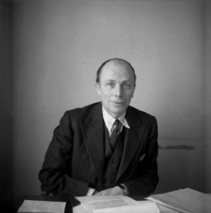 A._Th._Lamping,_secretaris-generaal_van_het_Departement_van_Handel,_Bestanddeelnr_935-0621