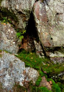 A_crack_in_the_granite_at_Govik_1 photo