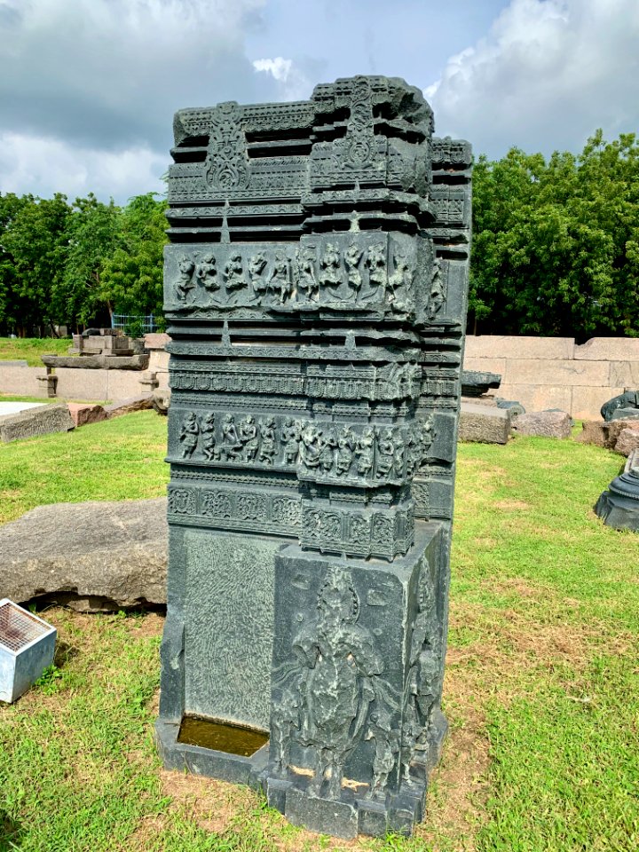 A_display_of_Hindu_and_Jain_temple_ruins,_Warangal_Fort_Park_and_Museum,_Telangana,_India_-_85