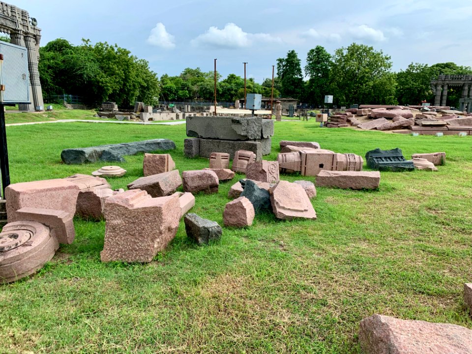 A_display_of_Hindu_and_Jain_temple_ruins,_Warangal_Fort_Park_and_Museum,_Telangana,_India_-_94