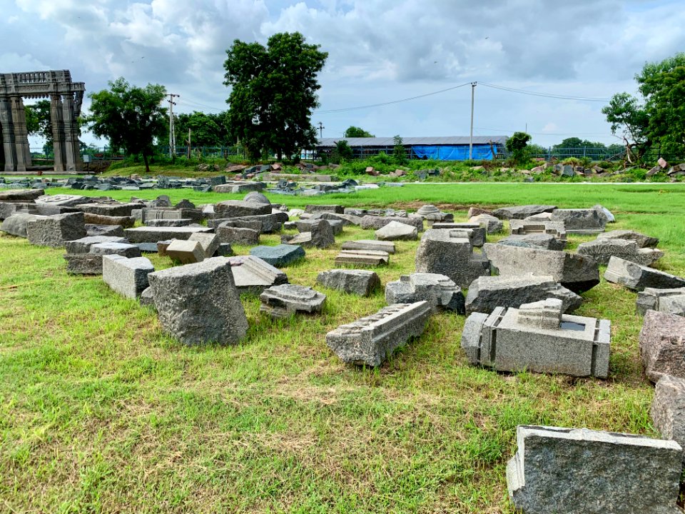 A_display_of_Hindu_and_Jain_temple_ruins,_Warangal_Fort_Park_and_Museum,_Telangana,_India_-_92