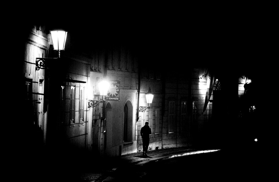 A_Dark_Street_In_Prague_(157201501)