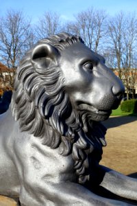 A_lion_of_the_Löwenwall_-_Braunschweig,_Germany_-_DSC04287