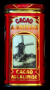 A_Driessen_cacao_rood_100gr_blikje,_foto_08