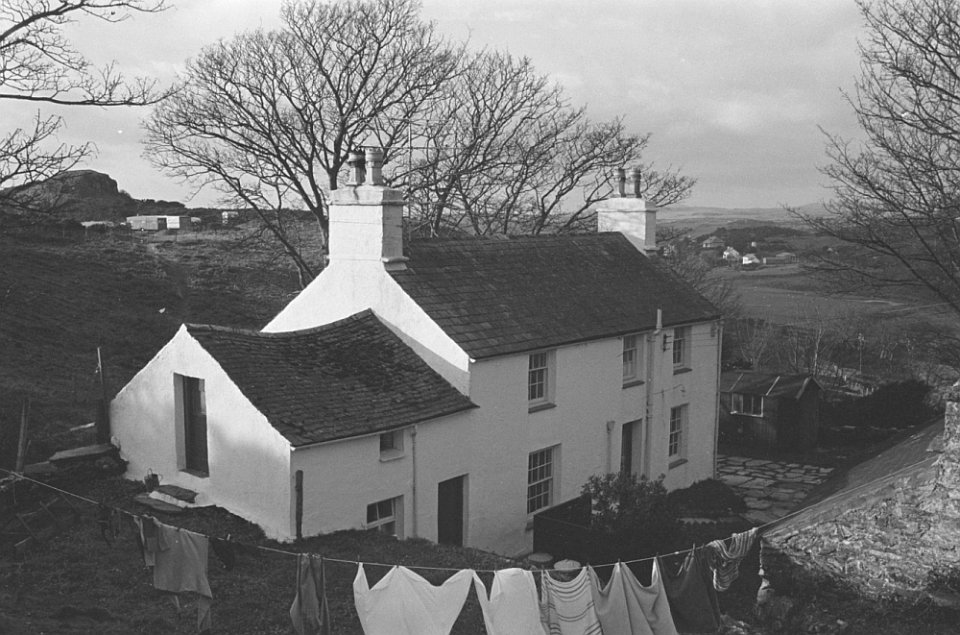 A_ghost_disturbs_Pete_and_Sian_Allport_after_moving_to_Garreg_Wen_near_Porthmadog,_home_of_the_harpist_Dafydd_y_Garreg_Wen_(1556991)