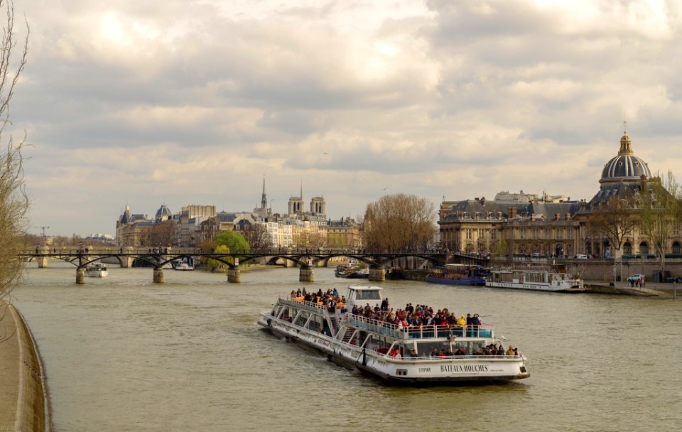 A_Boatload_Of_Tourists_(205558533)